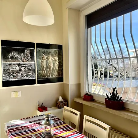 Romamare Apartment *
